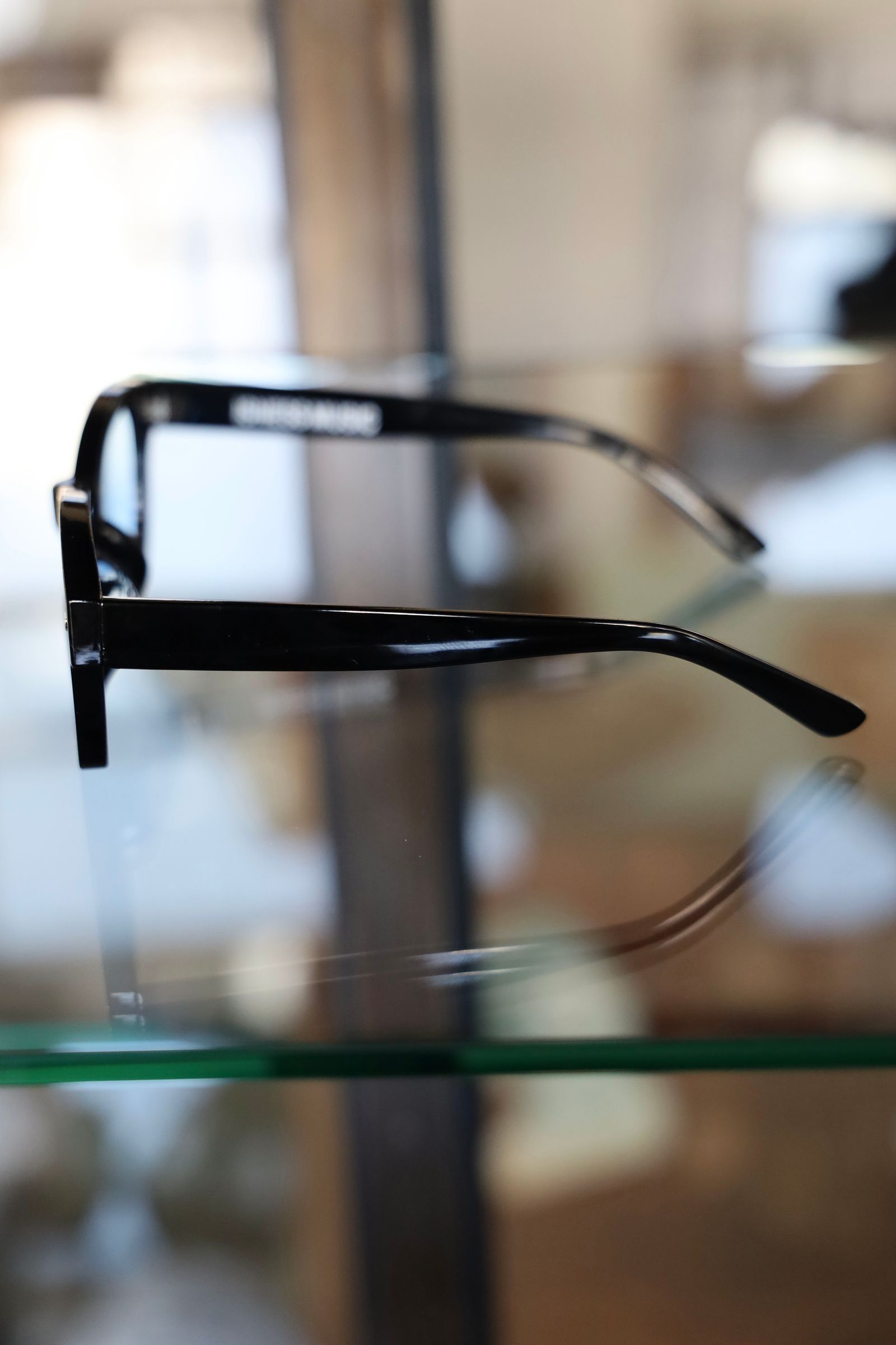 イズネスミュージックサングラス is-ness WALTER SUNGLASSES(WELLINGTON TYPE)BLACK-BLUE