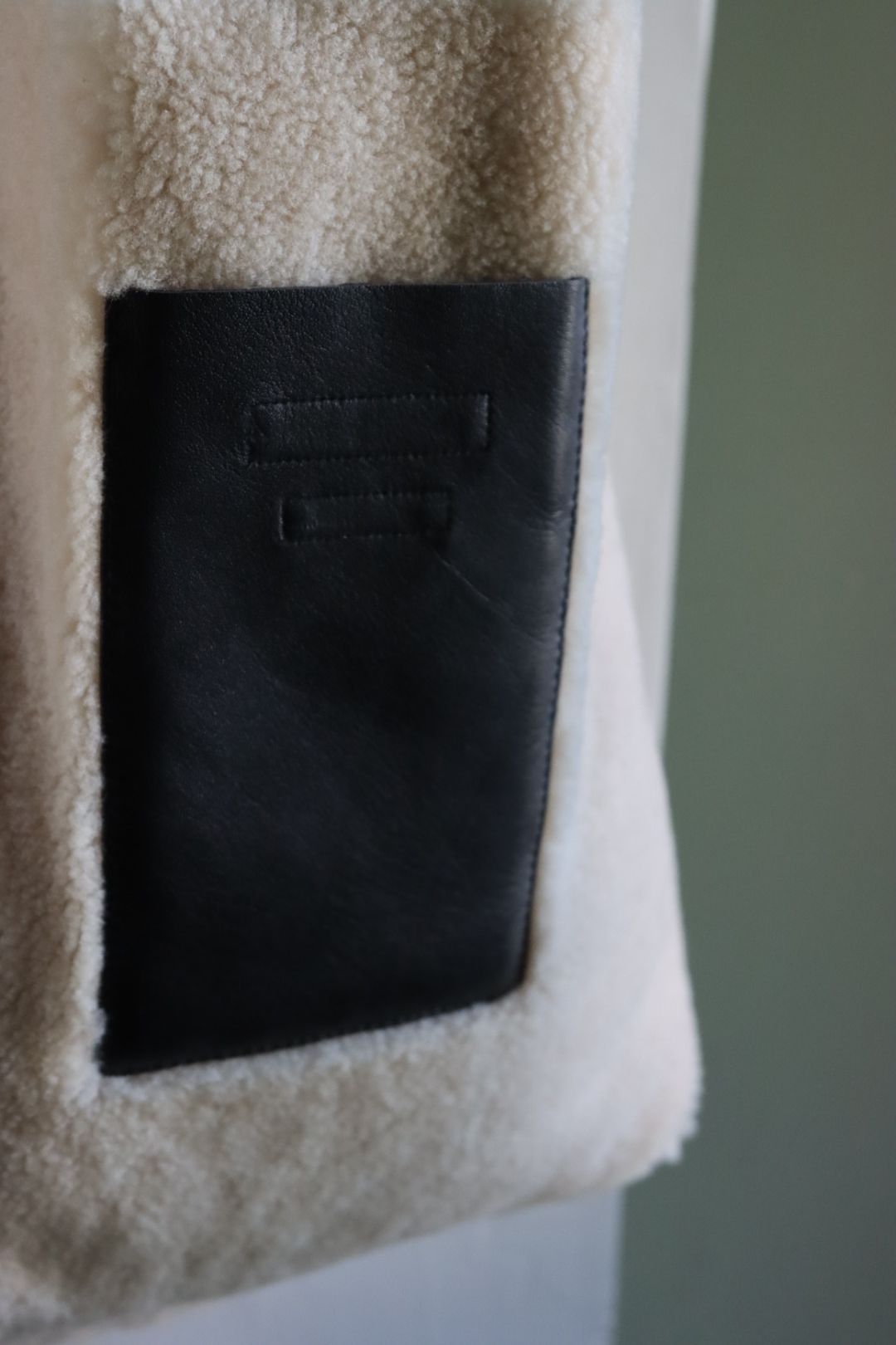 ヨーク22AW REVERSIBLE MOUTON BAG(YK22AW0400A)BLACK