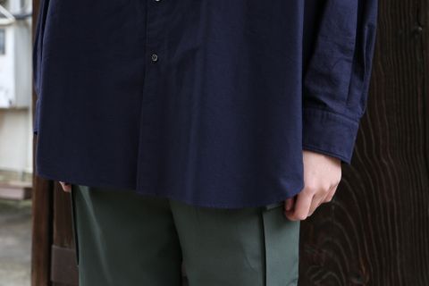 Graphpaper Oxford Oversized Band Collar Shirt(GM211-50137B) style.2021.3.13.
