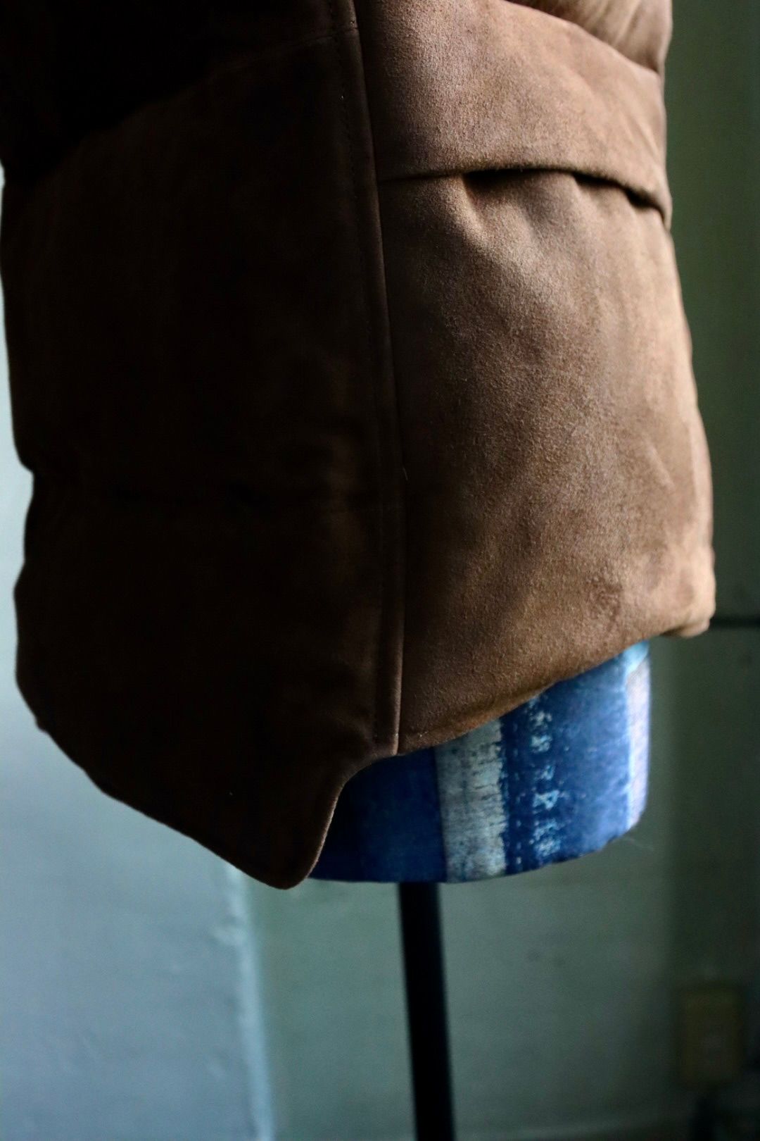 アプレッセ23AWダウンベストSuede Down Vest(23AAP-01-27H)BROWN