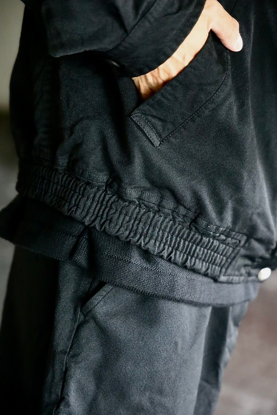 COMME des GARCONS HOMME エステルサージ製品染めブルゾンスタイル.2025.9.5.
