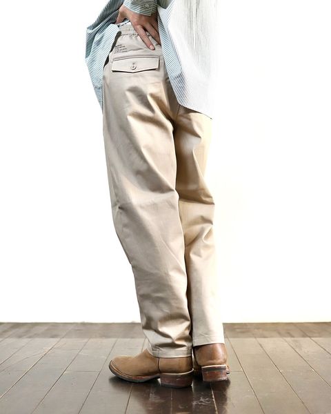 FreshService CORPORATE EASY CHINO PANTS"BEIGE"スタイル