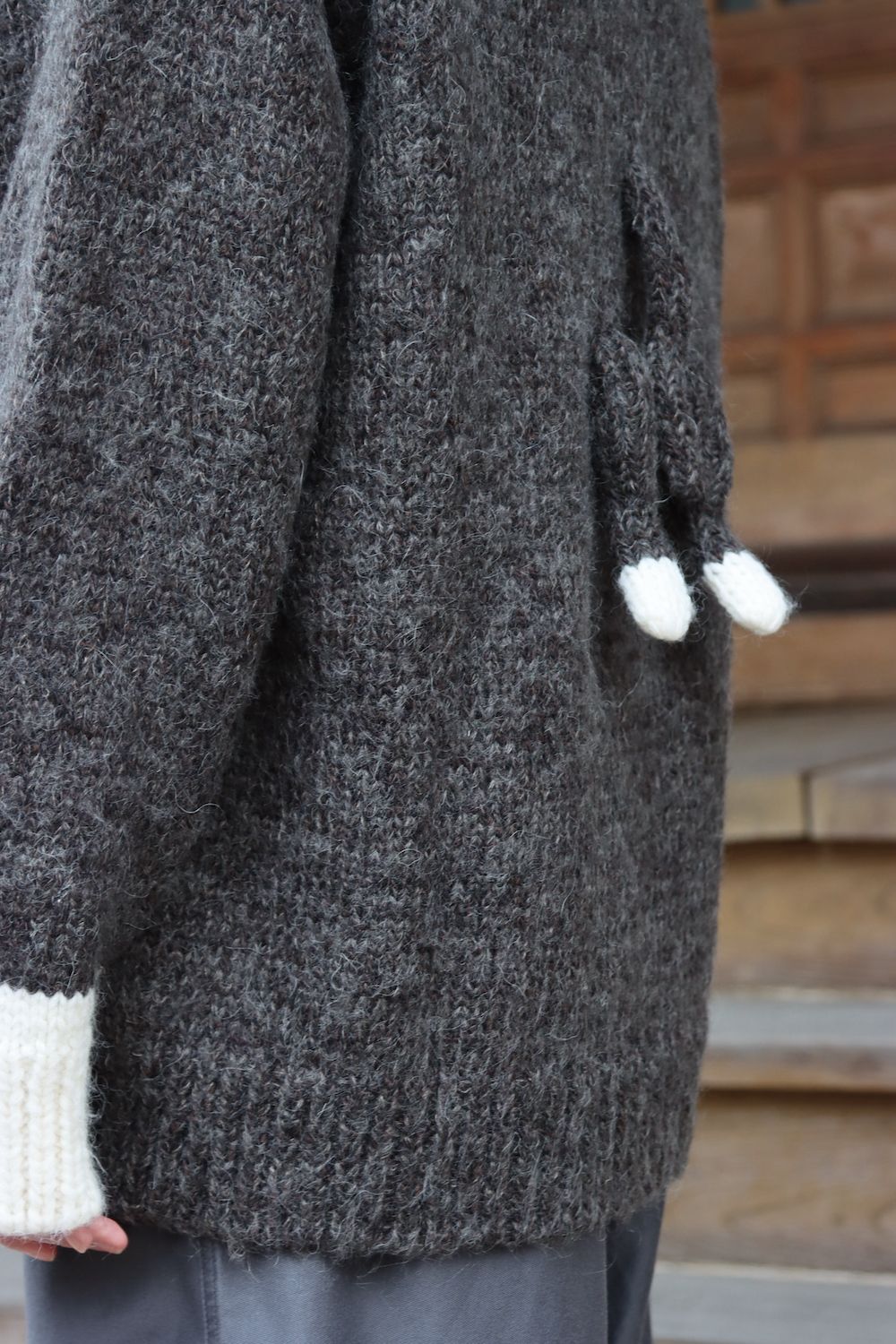 doublet STUFFED CAT HAND-KNITTING PULLOVER(21AW30KN50) style.2021.9.13.