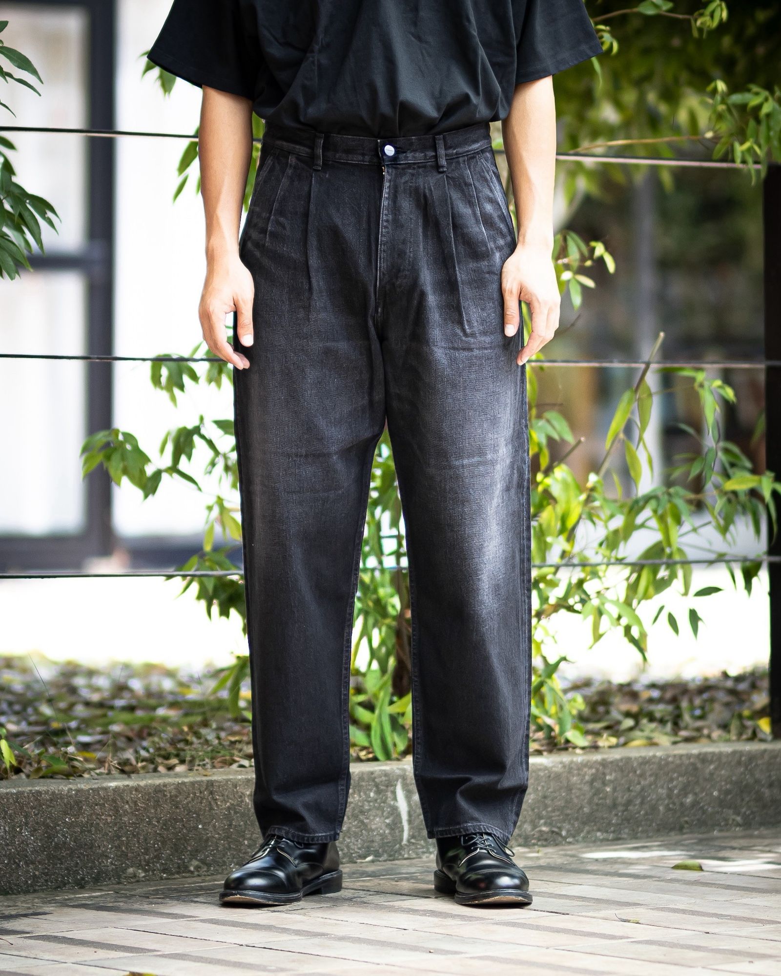 Graphpaper Selvage Denim Two Tuck Tapered Pants 7月25日(土)新作発売！