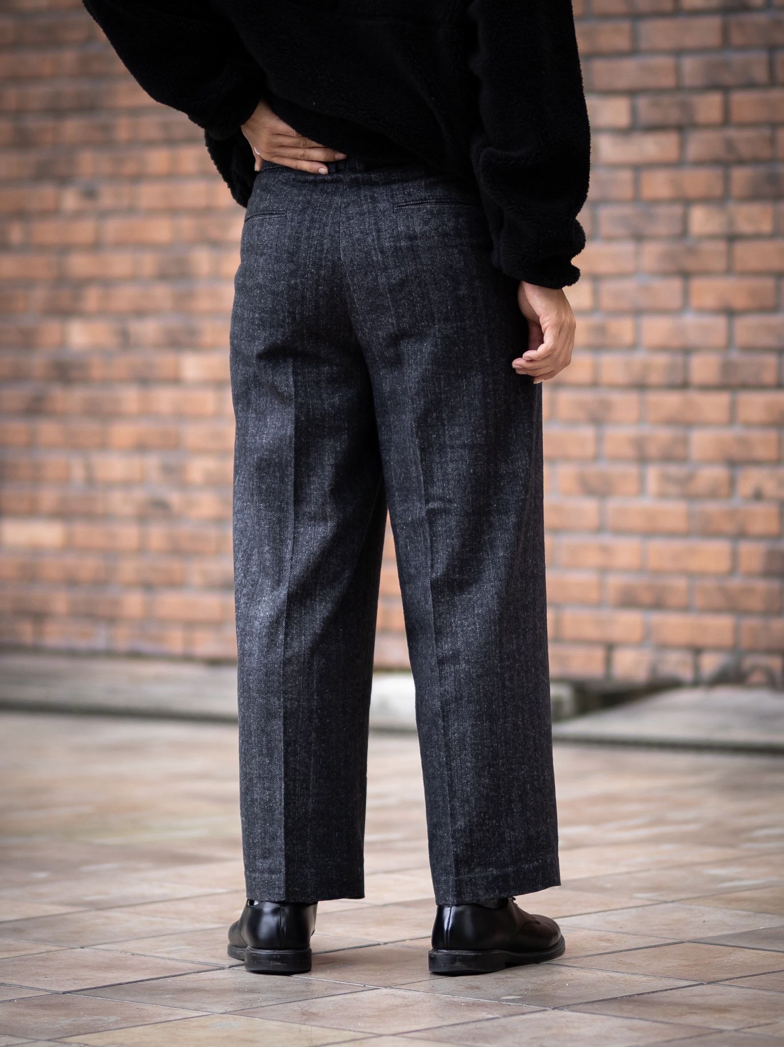 マーカ 26AW SINGLE PLEAT WIDE TROUSERS(M26C19PT01C)HERRINGBONE☆新作発売！