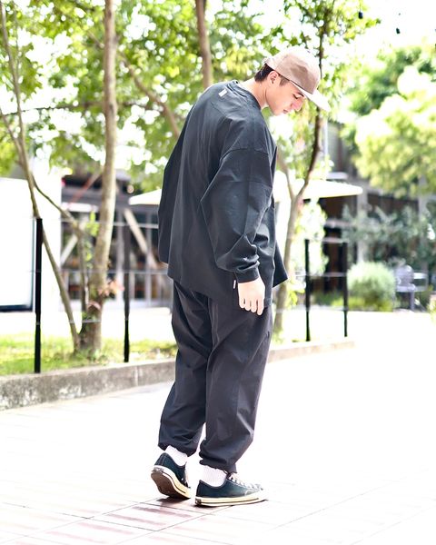 STRIPES FOR CREATIVE FW23 SUPER BIG FLAT LS TEEスタイル