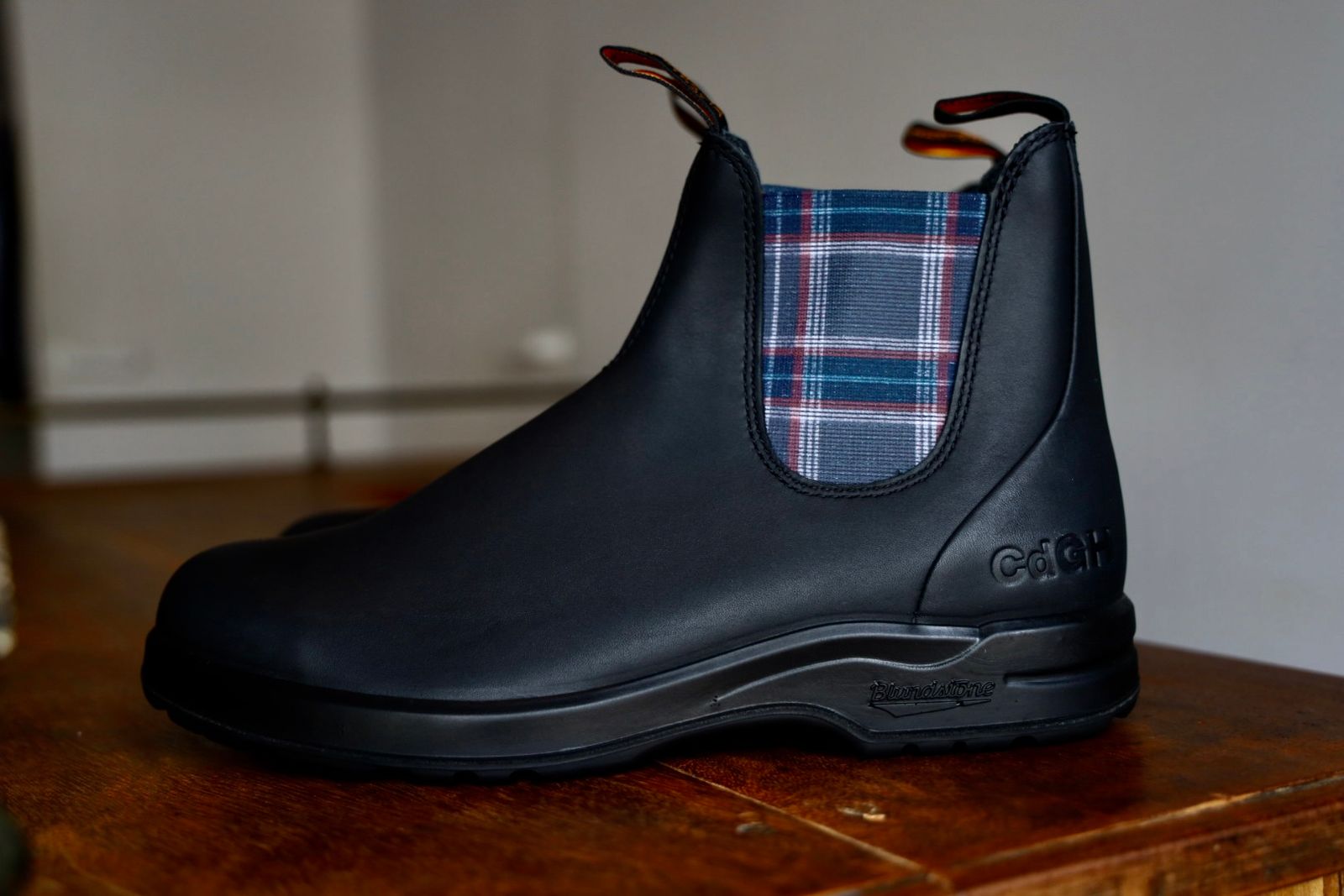 コムデギャルソンオム25FW BLUNDSTONEサイドゴアブーツ(HP-K103-001)BLACK☆新作発売！