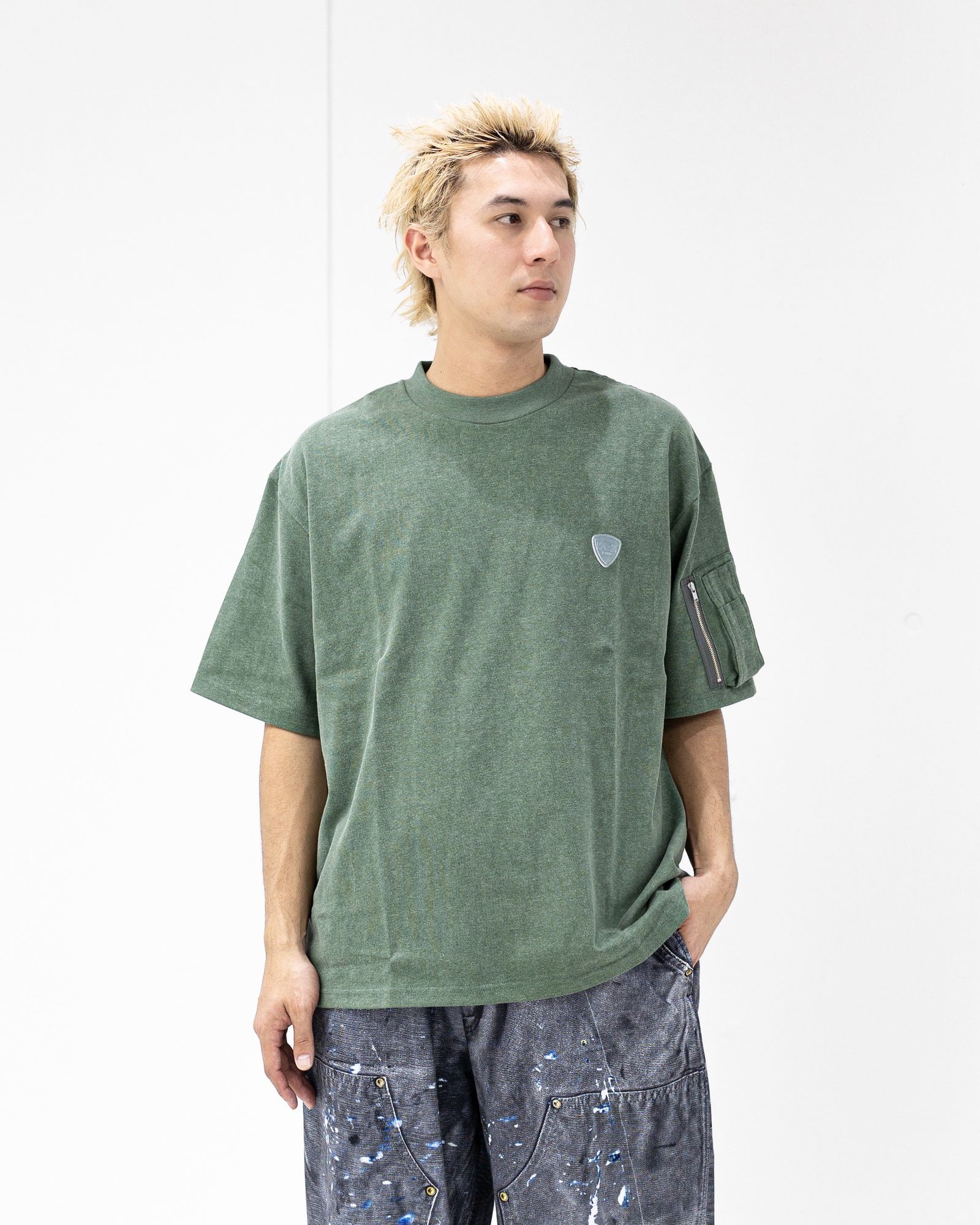 イズネス 26SS Arm Pocket T-Shirt (26SS_38_1008SSCS01)GREEN☆新作発売！