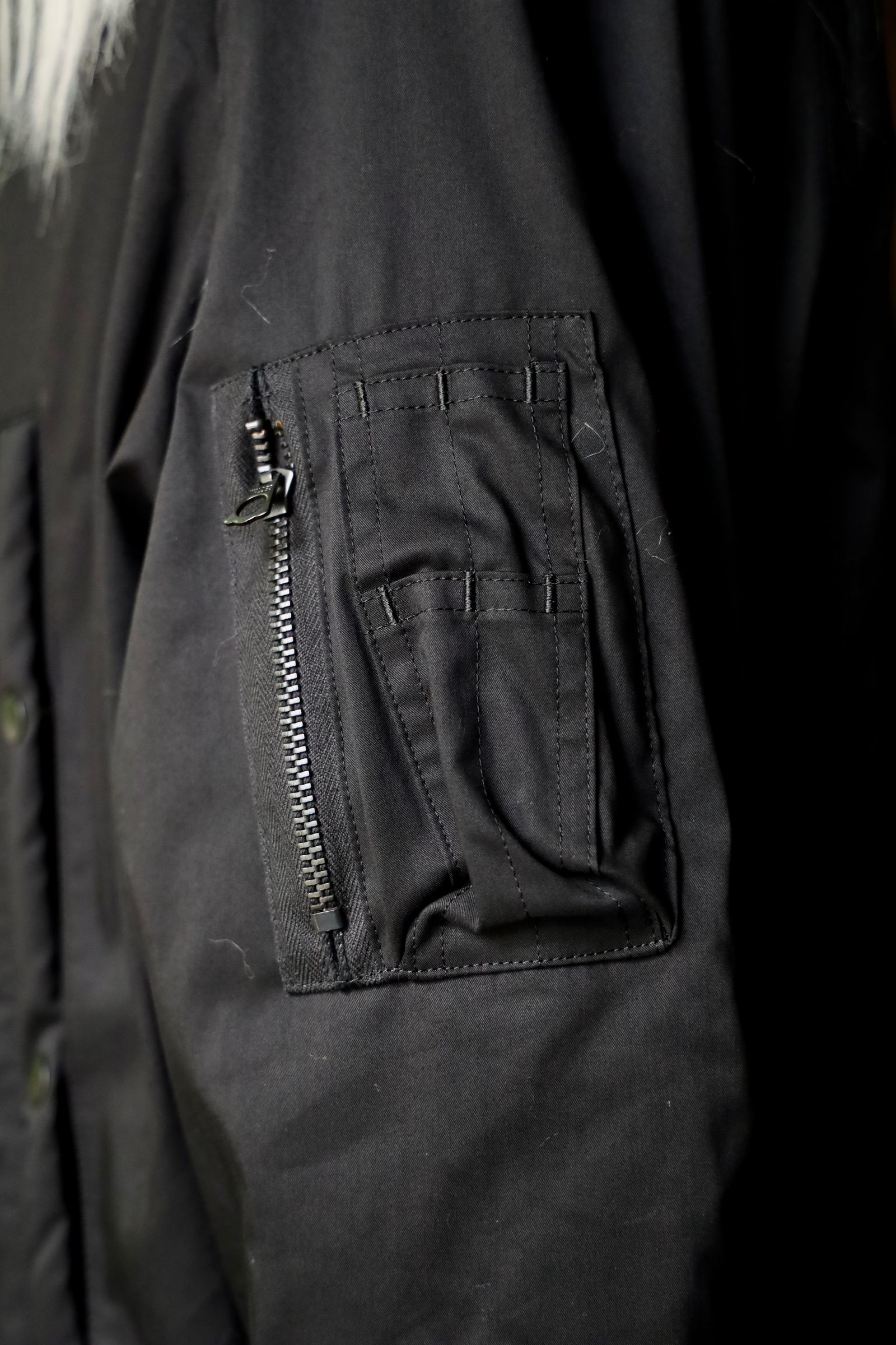 グラフペーパー24AW Solotex Twill Flight Coat(GU243-10297B)BLACK