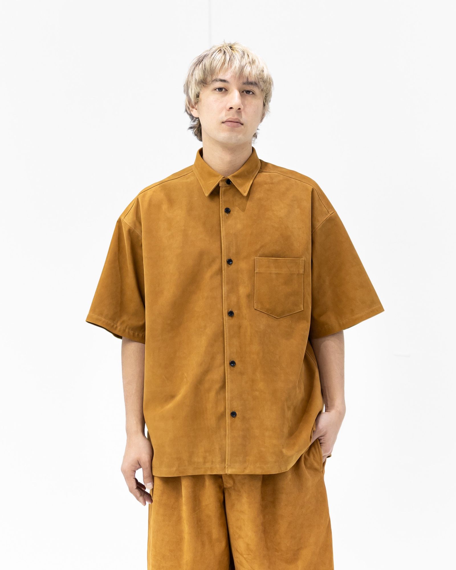 Graphpaper Cow Nubuck Leather S/S Oversized Regular Collar Shirt 2月28日(土)新作発売！