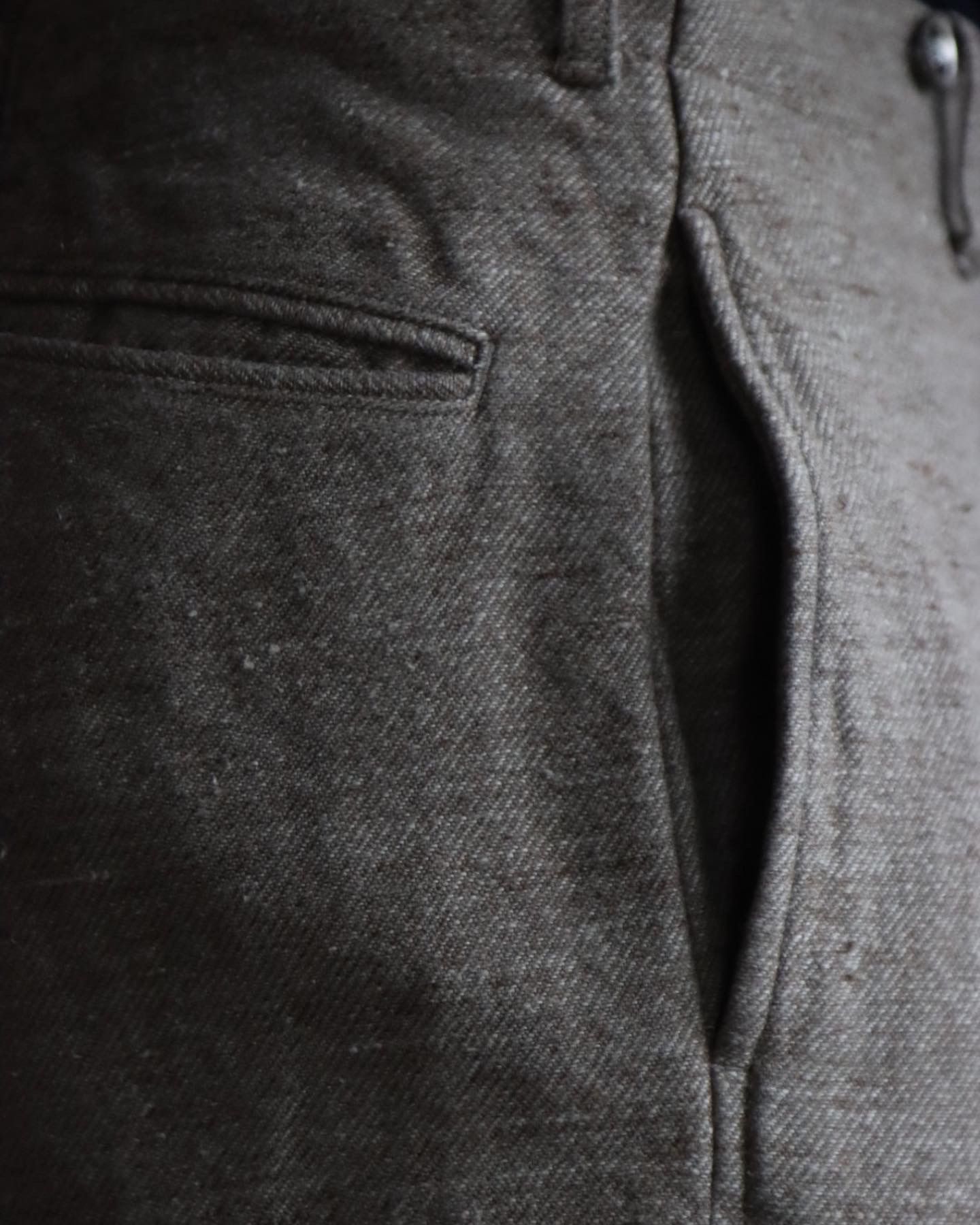 [新品]A.PRESSE Dead Stock Linen Trousers茶色 A.PRESSE(ア プレッセ)のDead Stock Linen Trousers通販