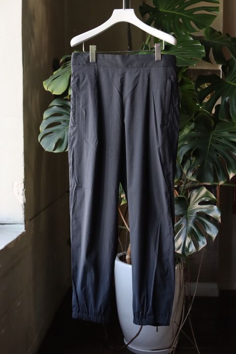 is-ness×NEAT LORO PIANA SPORT FABRICS PANTS"CHARCOAL"イズネス22SS