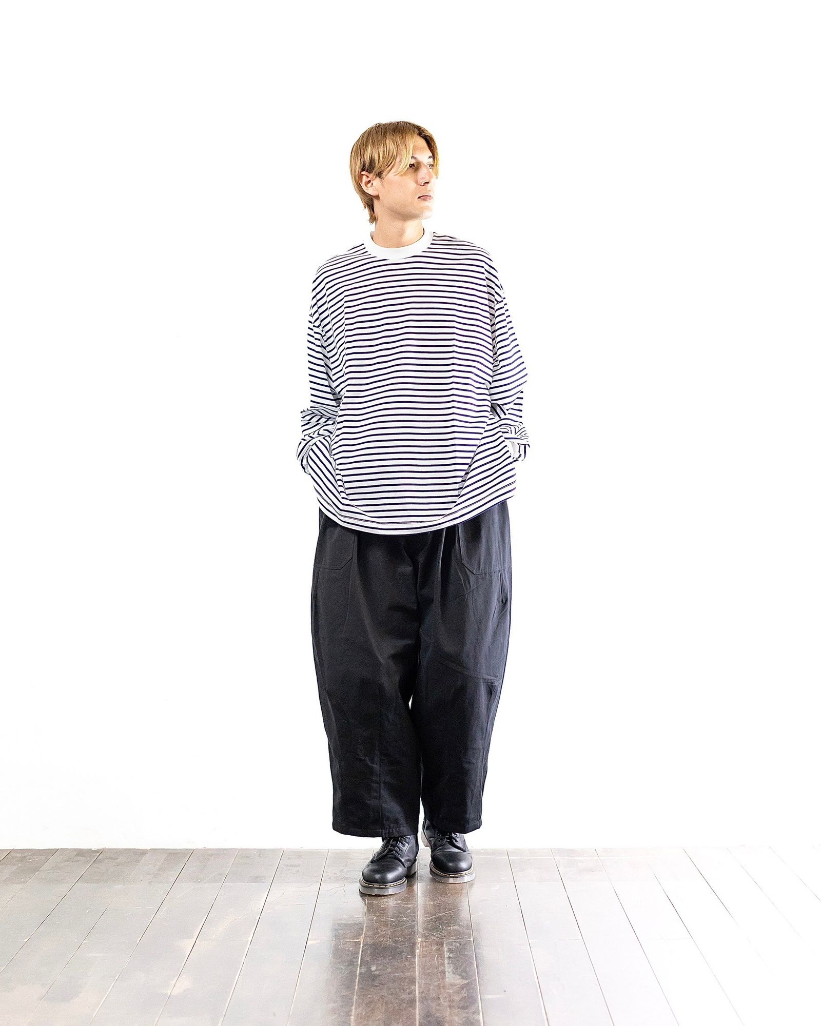 is-ness - イズネス24AWバルーンロングスリーブTシャツ BALLOON STRIPES LONG SLEEVE  T-SHIRT(1004SAWCS03-2)WHITE x NAVY border | mark