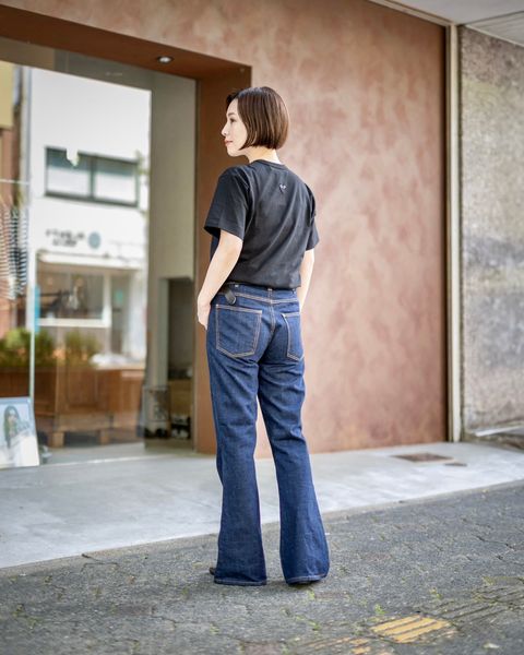 PLAY COMME des GARCONS  バックワンポイントTシャツ style.2024.09.08
