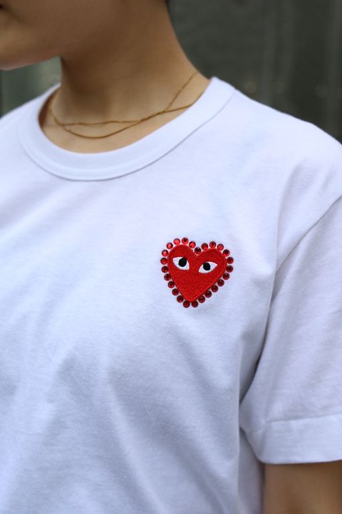 PLAY COMME des GARCONS RHINESTONE HEART Tシャツstyle.2025.6.29
