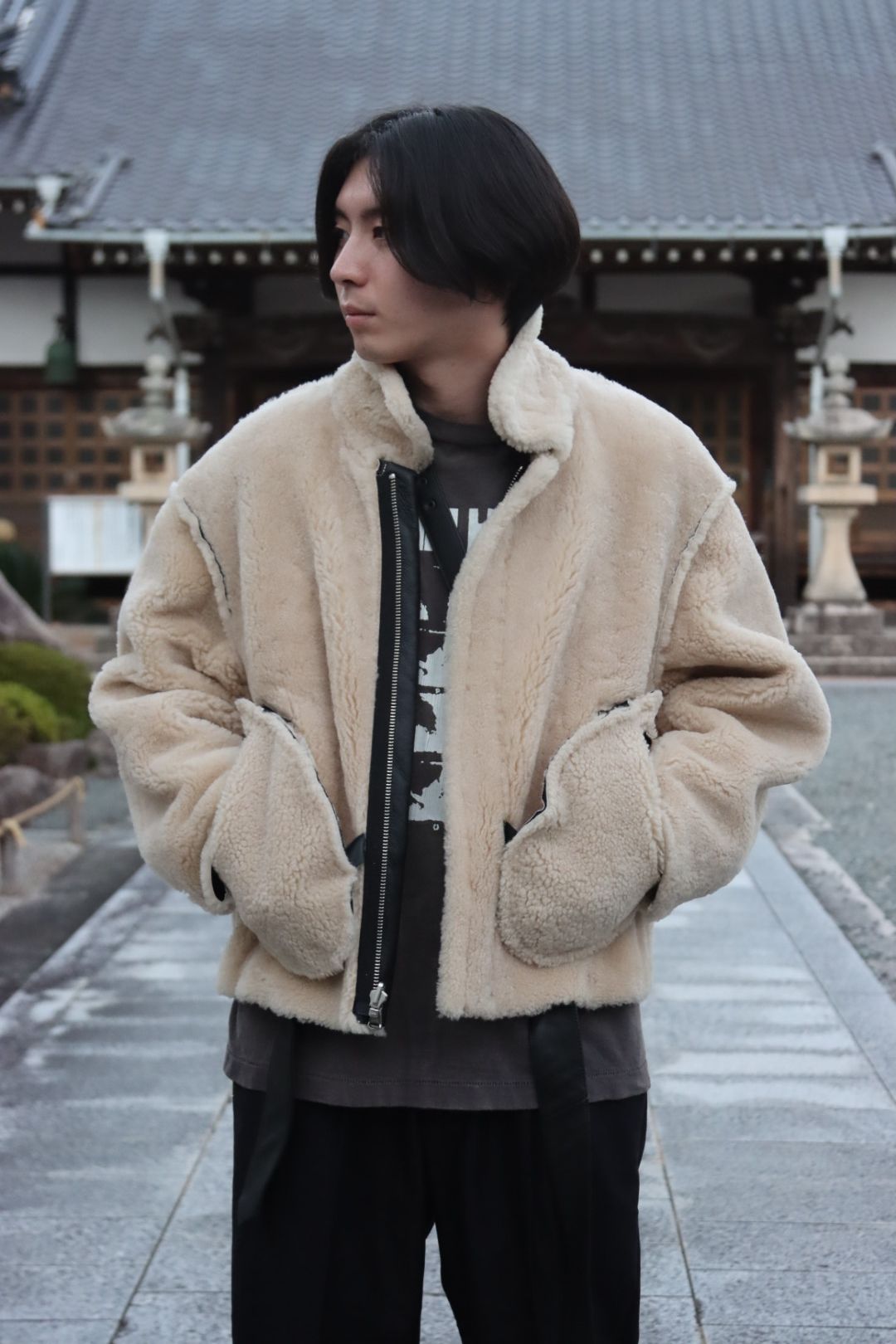 YOKE DETACHABLE COLLAR BOMBER JACKET style.2021.10.17.