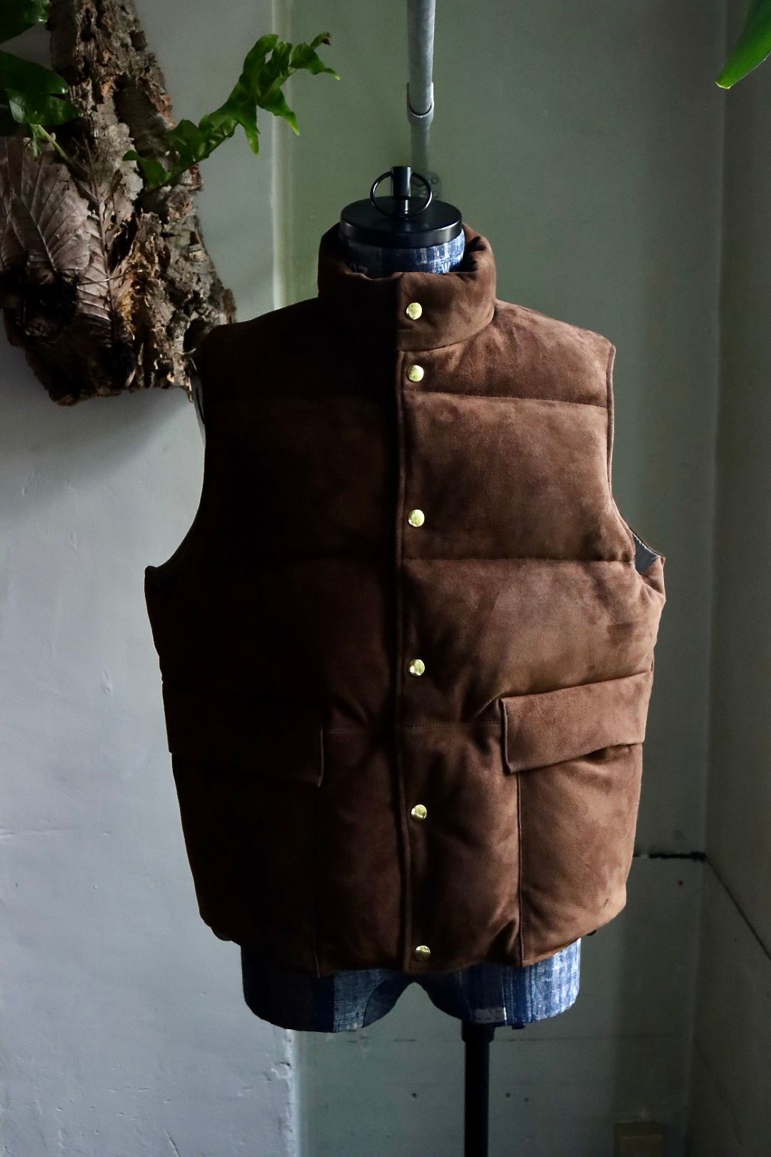 A.PRESSE - アプレッセ23AWダウンベストSuede Down Vest(23AAP-01-27H