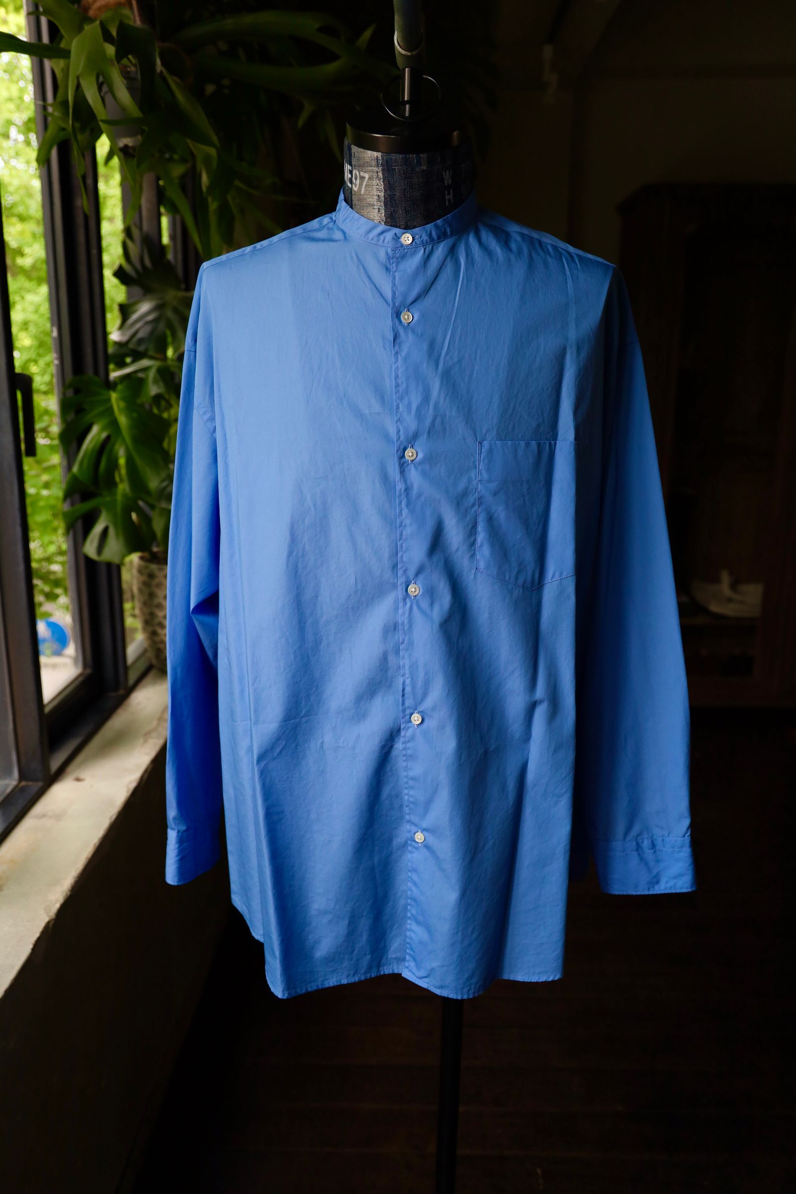 グラフペーパー シャツ Broad L/S Oversized Band Collar Shirt(BLUE)