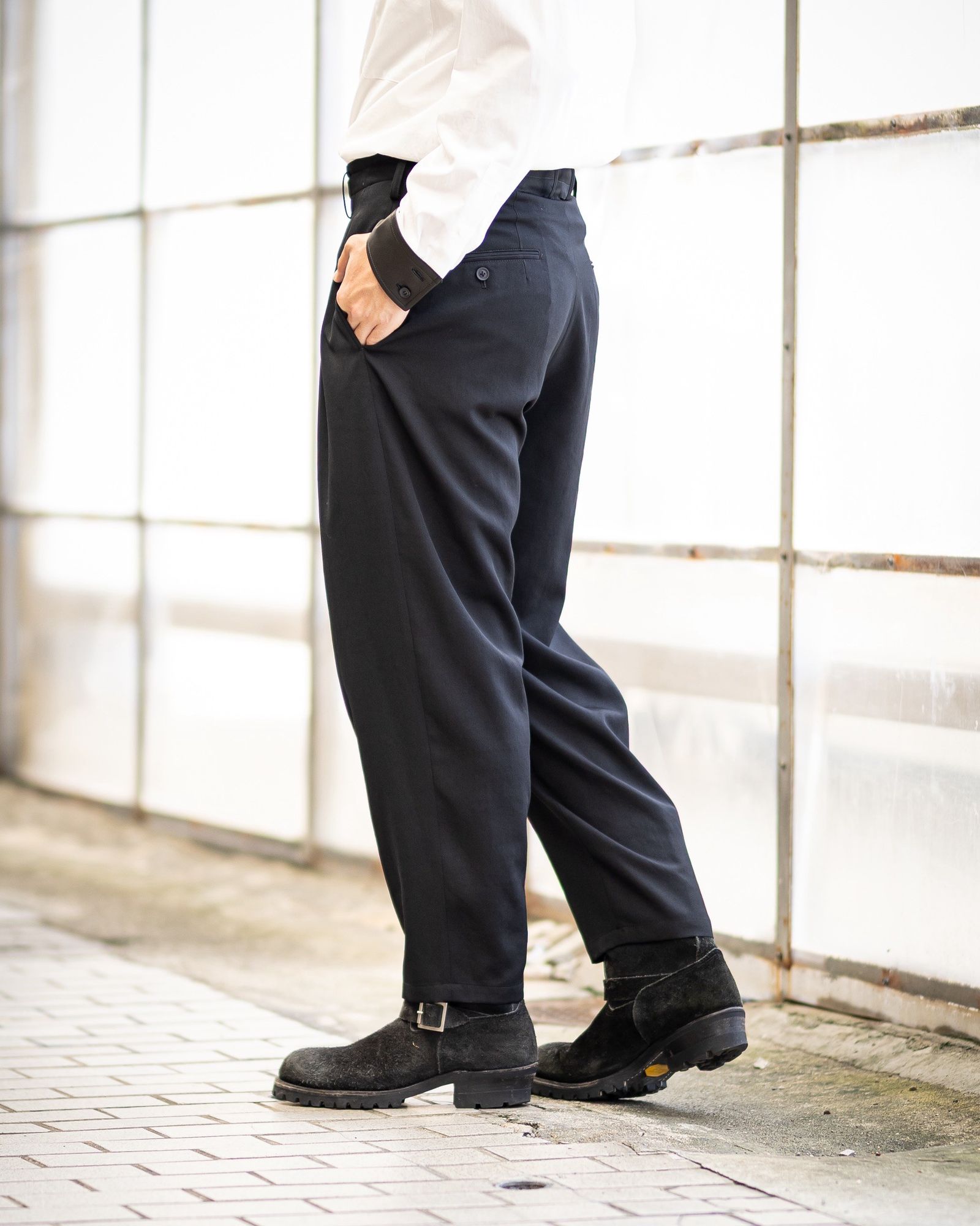 Yohji Yamamoto  テーパードワイドトラウザーズ(HW-P48-100-2A26)BLACK