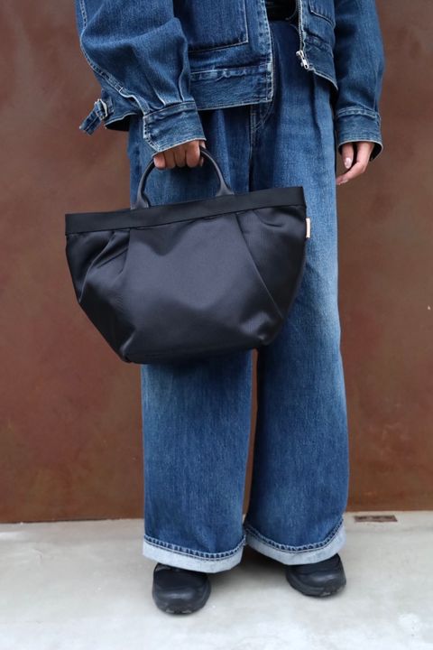 エンダースキーマ バッグ 2tuck tote M(yv-b-2tm)black☆1月10日(土)発売！