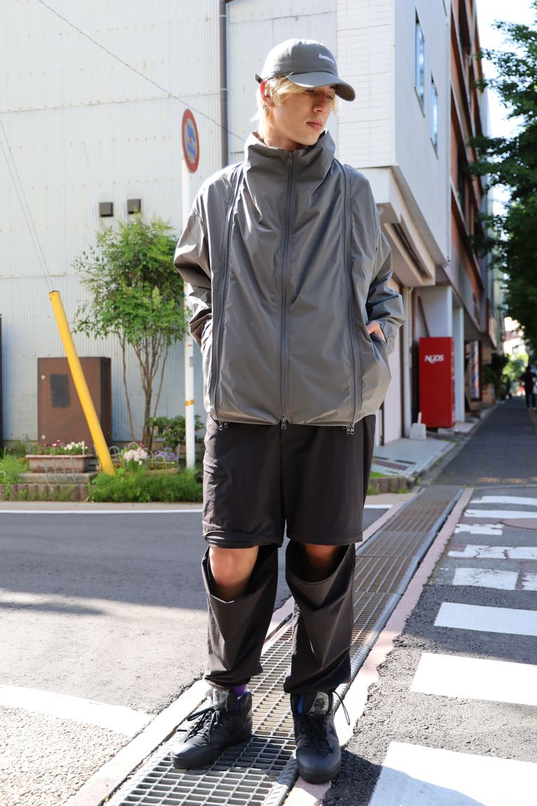 モデル186cm/着用サイズL