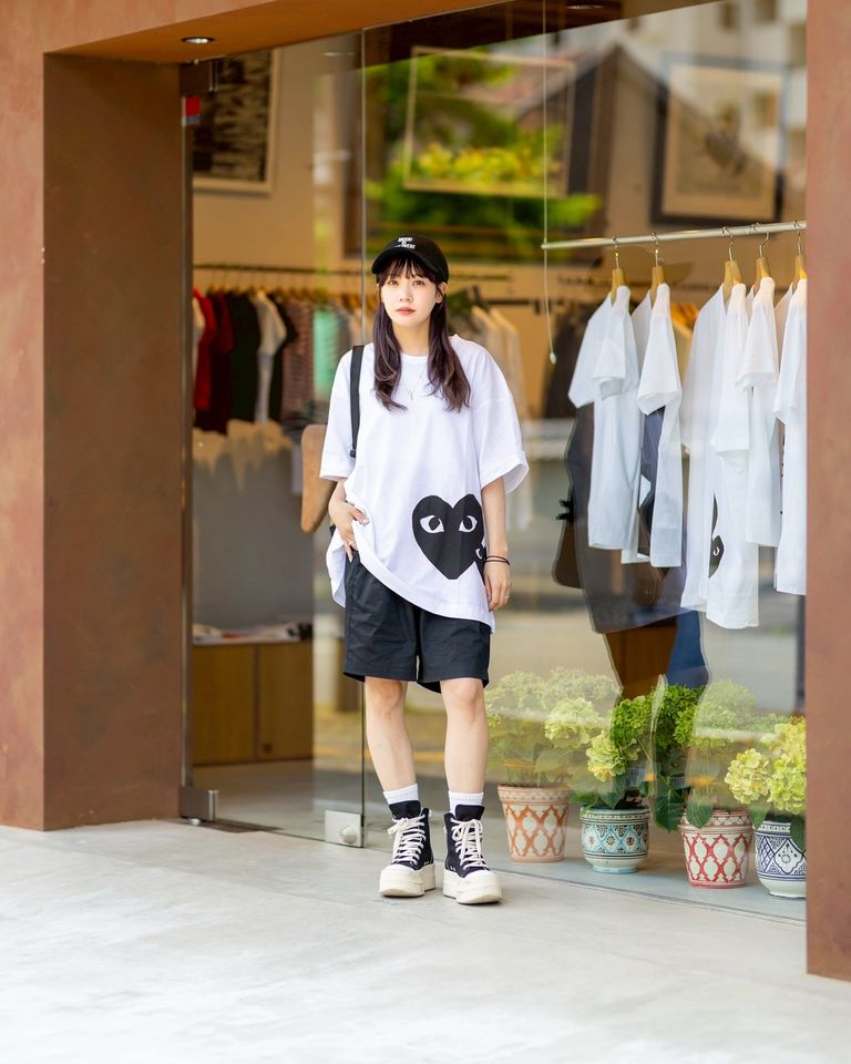 PLAY COMME des GARCONS 新作オーバーサイズロゴTシャツ style.2025.6.28