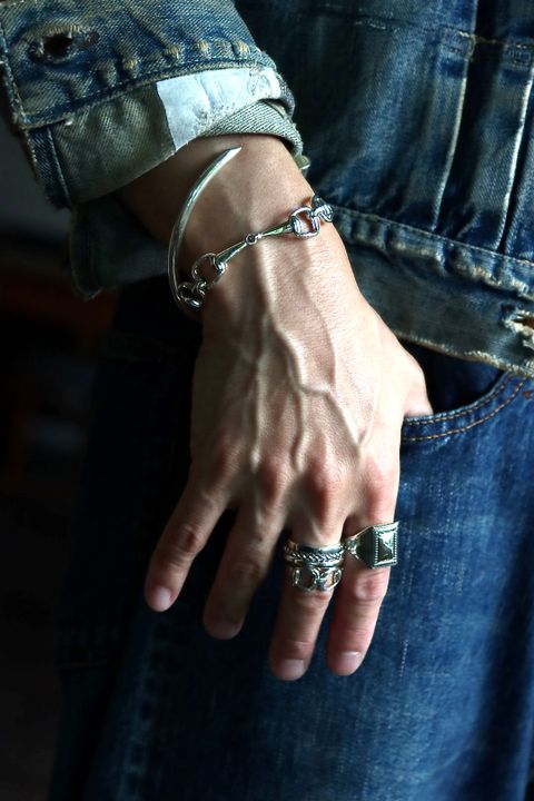 A.PRESSEデニム Washed Denim Wide Pantsスタイル
