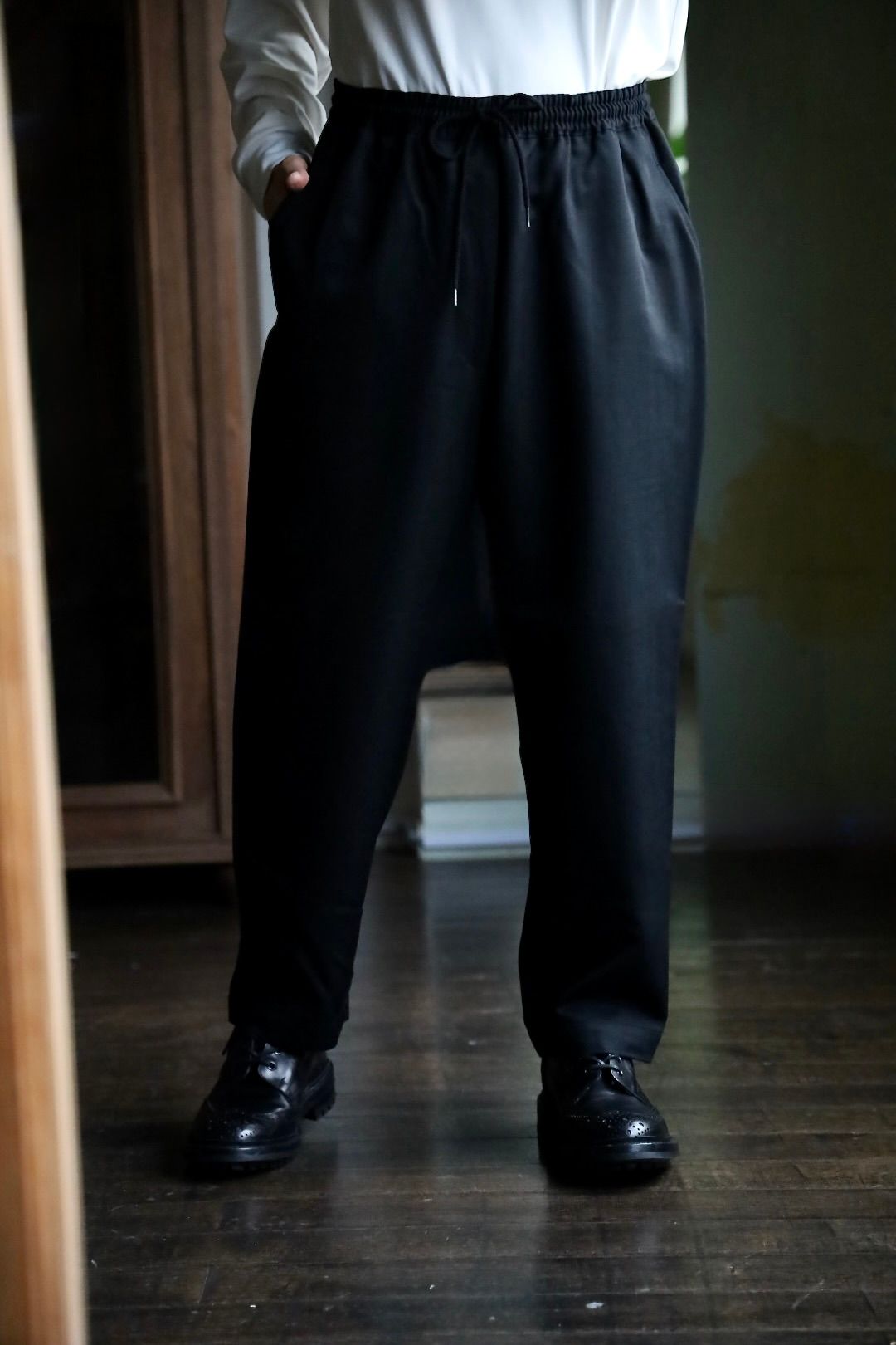 COMME des GARCONS HOMME 新ロゴ入りカーディガンスタイル