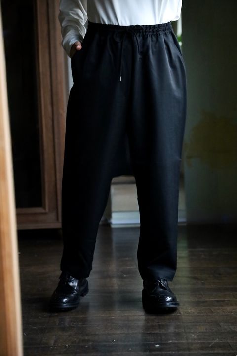 COMME des GARCONS HOMME 新ロゴ入りカーディガンスタイル