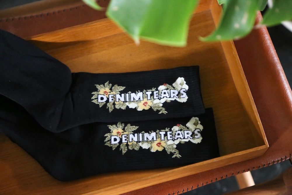 Floral Logo Sox(502-101-01-OS)