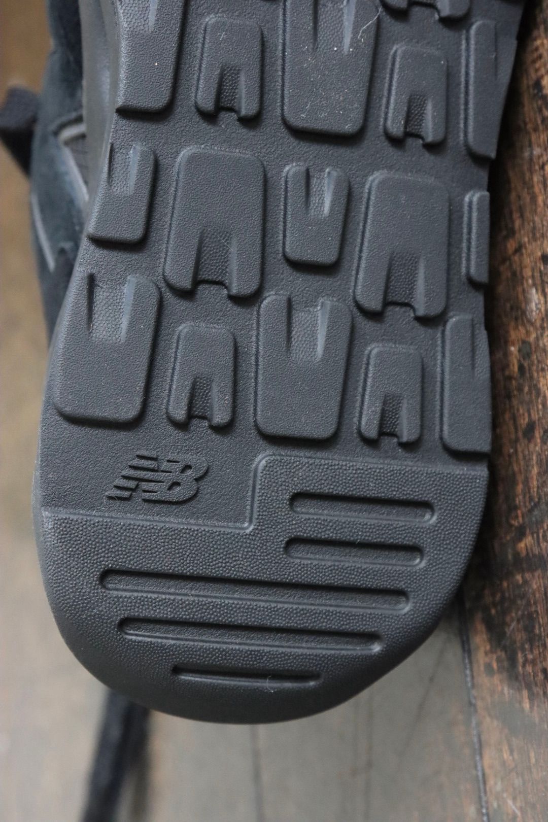 COMME des GARÇONS HOMME × New Balance 57/40コラボスニーカー COMME des GARÇONS HOMME × New Balance 57/40コラボスニーカー