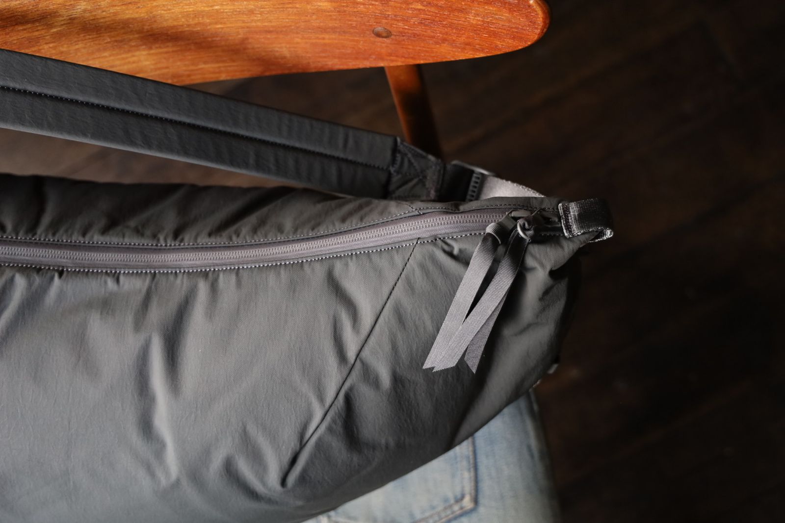 グラフペーパー 25AW Blankof for GP Large Crescent Bag(GU253-90580)SLATE GRAY☆8月9日(土)発売！