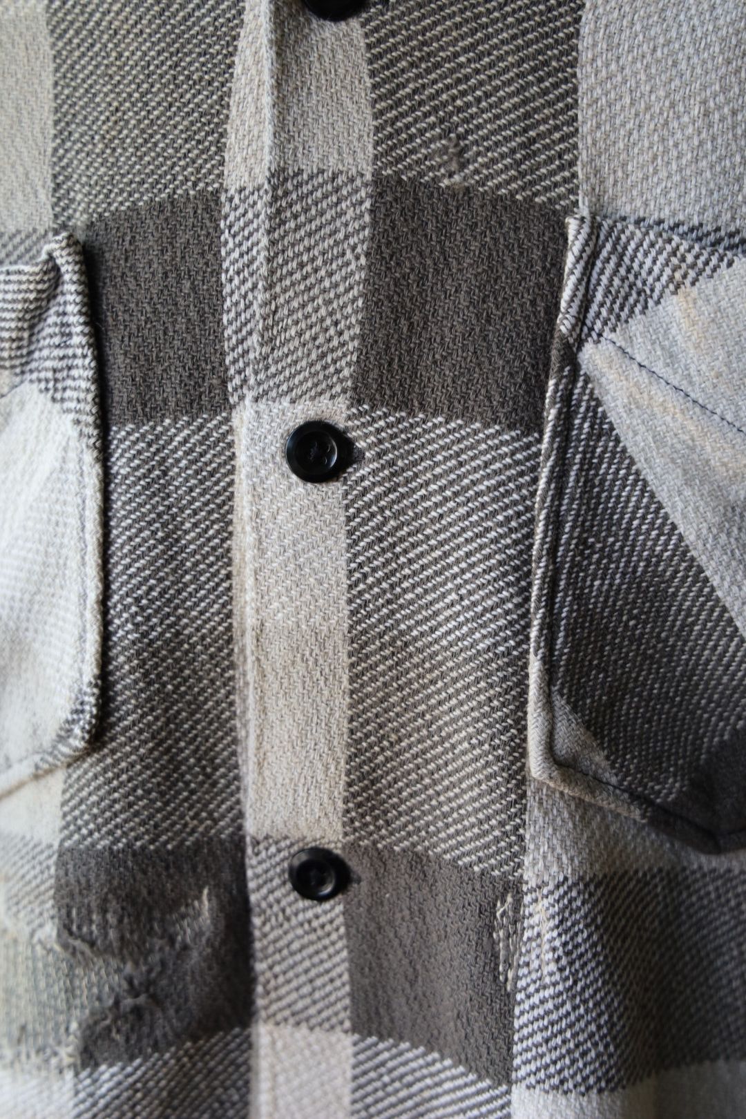 BOW WOW 25FWバウワウ DAMAGED AND STAINED FLANNEL SHIRT(BW252-DSFS) AGED GRAY x WHITE