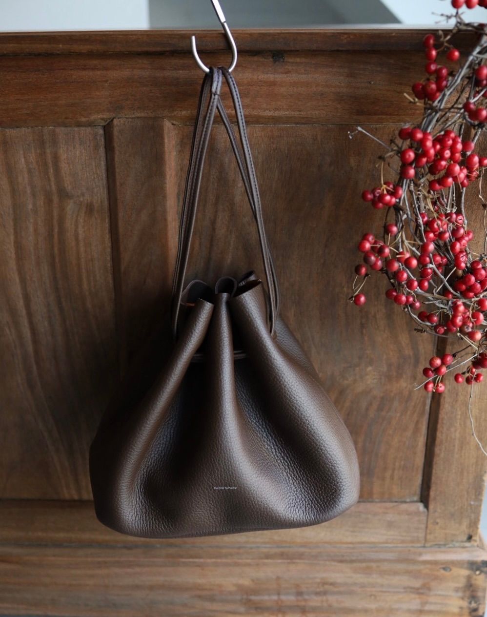 エンダースキーマ バッグbucket bag(yv-b-bkb)dark brown☆12月6日(土)発売！