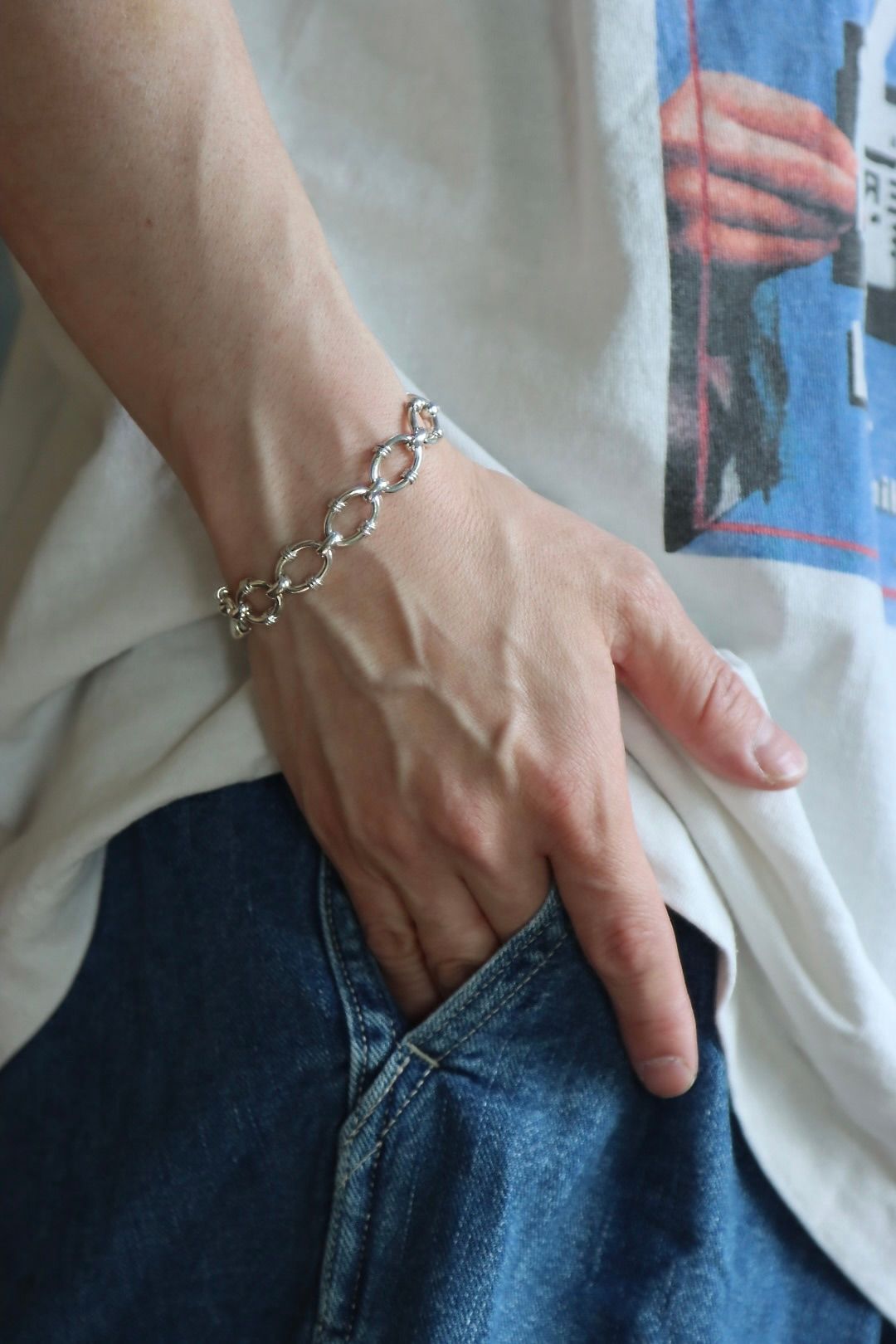 ©SAINT M×××××× × DENIM TEARS HOLY STATE TEE style.