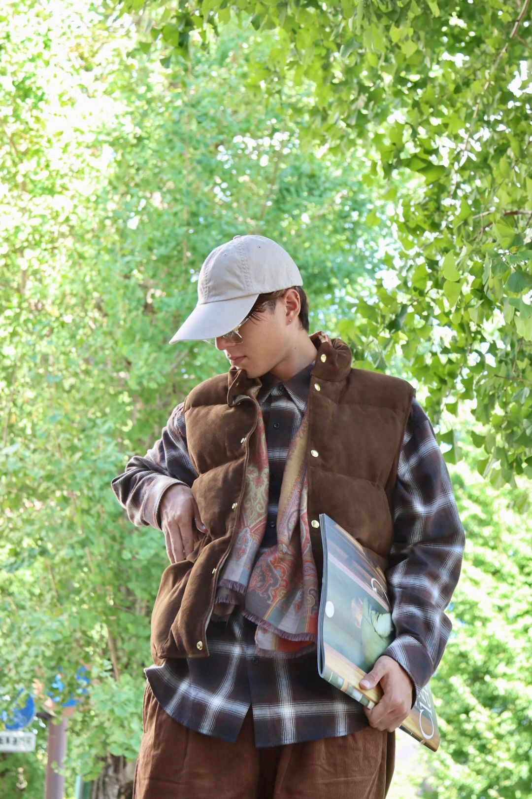 A.PRESSE 23AW Suede Down Vestスタイル