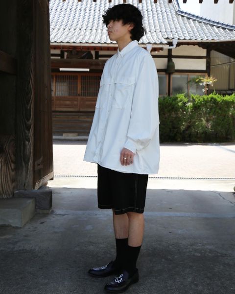 Graphpaper Garment Dyed Poplin Umbrella Yoke Shirt(GM211-50032) style. 2021.04.26.