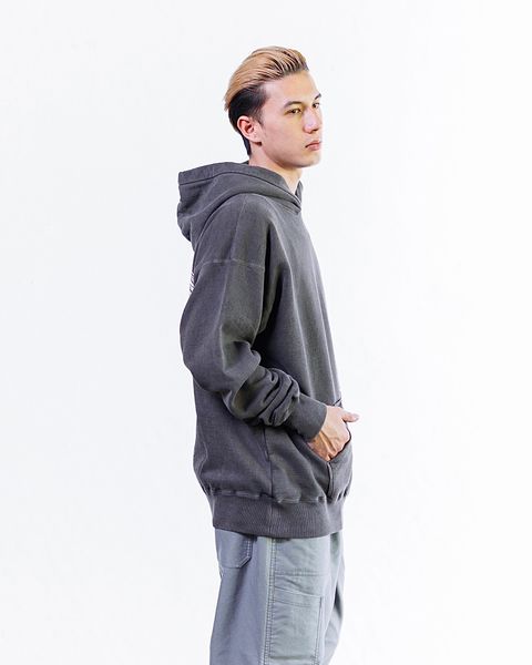 LASTMAN PRINTED CREW NECK "WANTED" スタイル