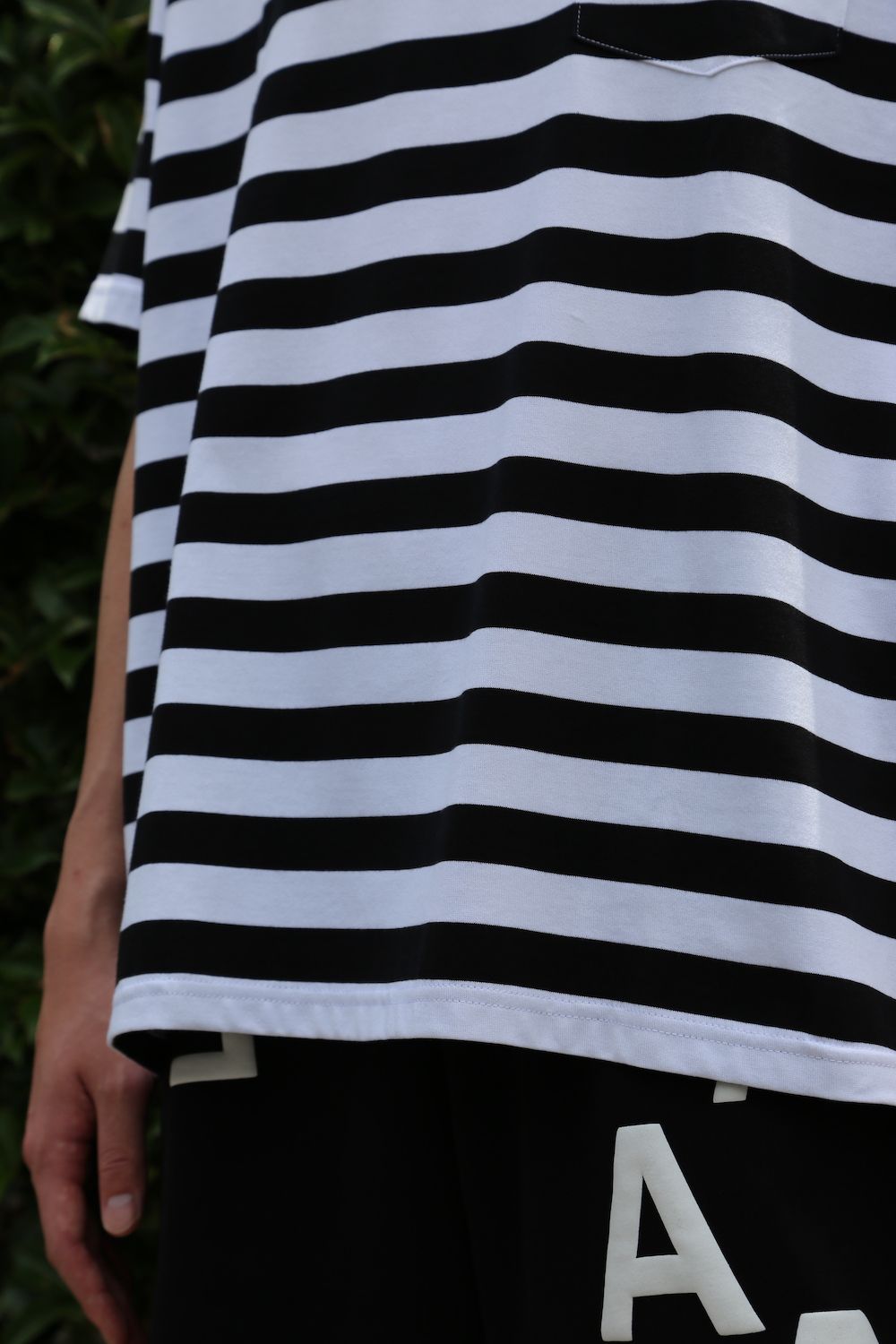 Graphpaper Border S/S Pocket Tee style. 2021.6.6.