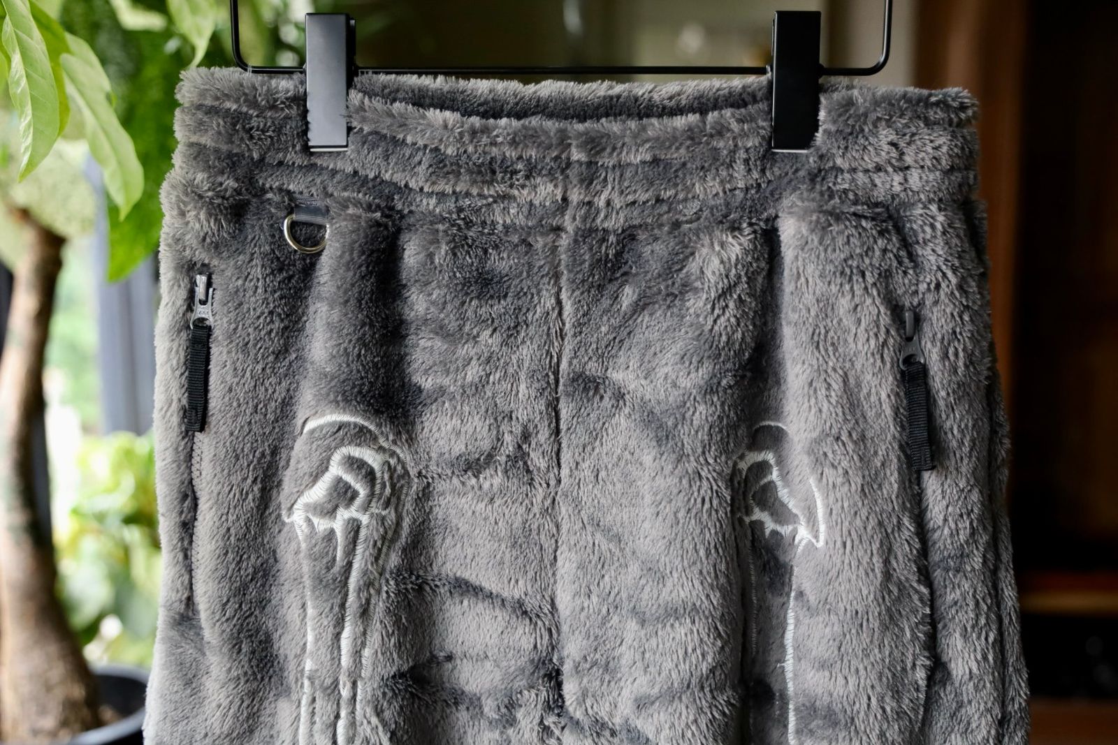 doublet 25AW GLOW-IN-THE-DARK SKELTON FLEECE PANTS (25AW32PT329) GREY