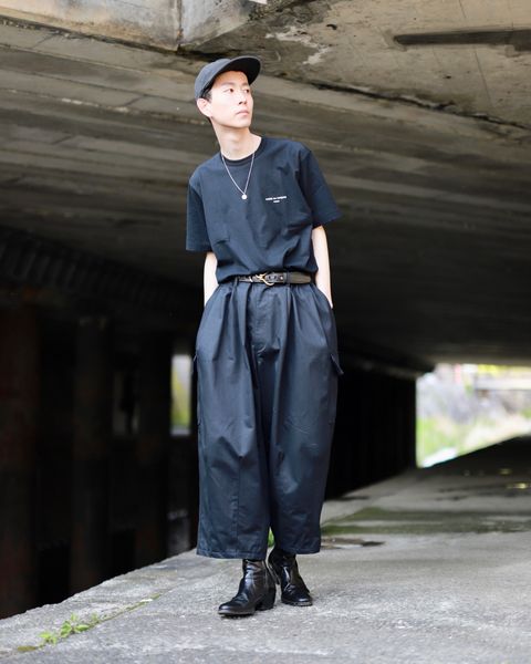 is-ness イズネス23SS BALLOON CARGO EZ PANTSスタイル