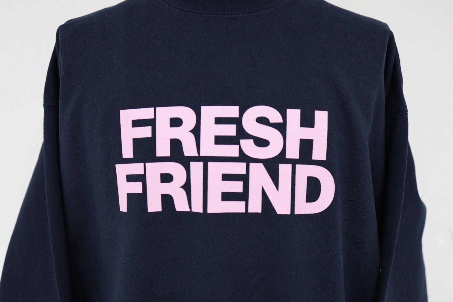 フレッシュサービス FRIEND EDITIONS LIGHT OZ CREW NECK SWEATER(FSC261-70093FE)NAVY☆3月14日(土)発売！