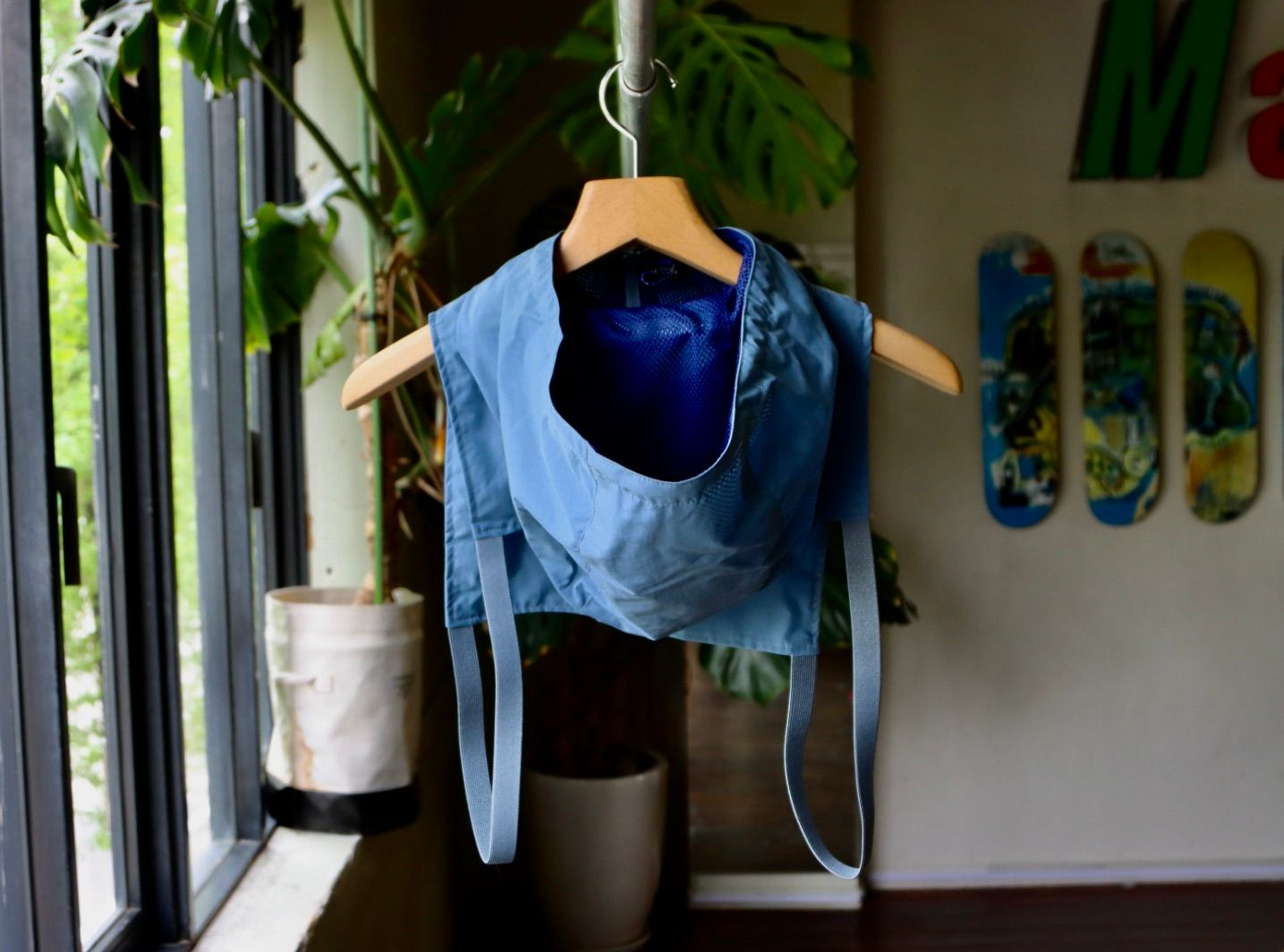イズネス23SSフーディ HOODIE(1005SSAC01)BLUE GRAY