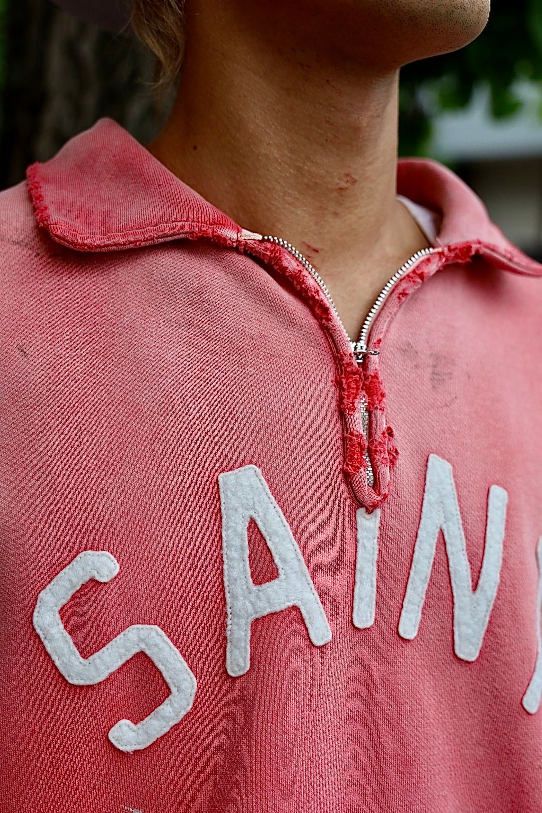 SAINT Mxxxxxx SAINT HALF ZIP SWEAT MARKスタイル