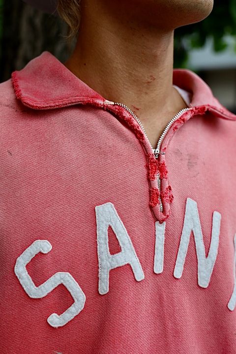 SAINT Mxxxxxx SAINT HALF ZIP SWEAT MARKスタイル