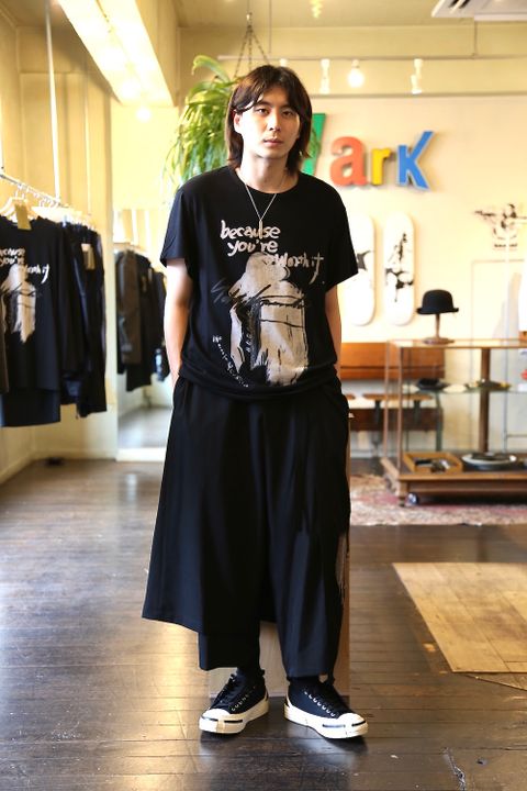 Yohji Yamamoto 丸首半袖メッセージプリントTシャツスタイル.2020.7.25.