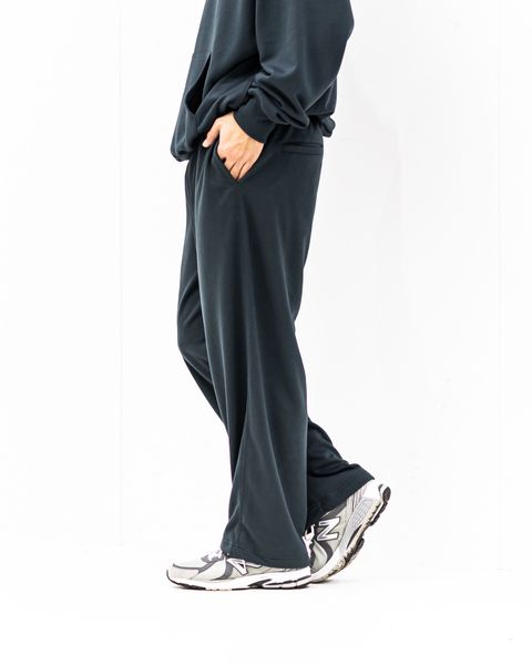 DAIWA PIER39 TECH SWEAT CREW FREEDOM SLEEVE(INK BLACK)1月24日(土)新作発売！