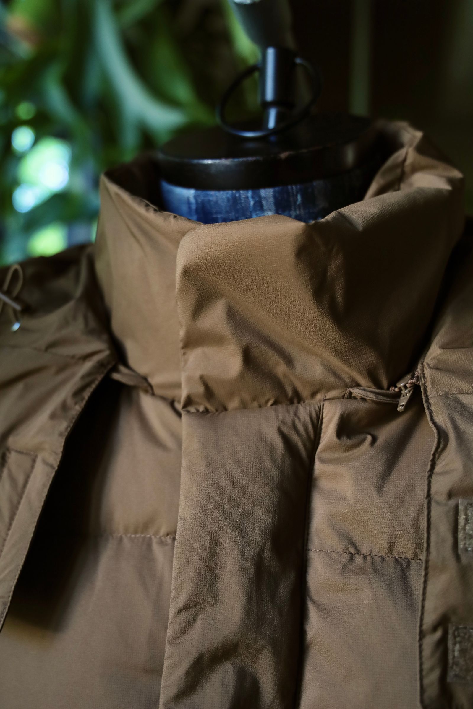 フレッシュサービス CORPORATE DOWN JACKET(FSC243-10111B)BROWN