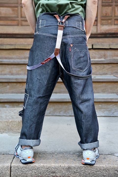 JUNYA WATANABE MAN Levi’s® Wネームサスペンダー付きデニムパンツstyle.2021.2.9.