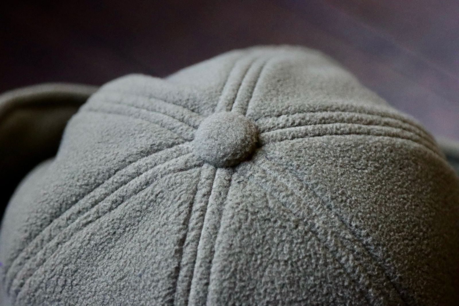 ARCH LOGO EAR FLAP FLEECE CAP - SEDAN ALL-PURPO